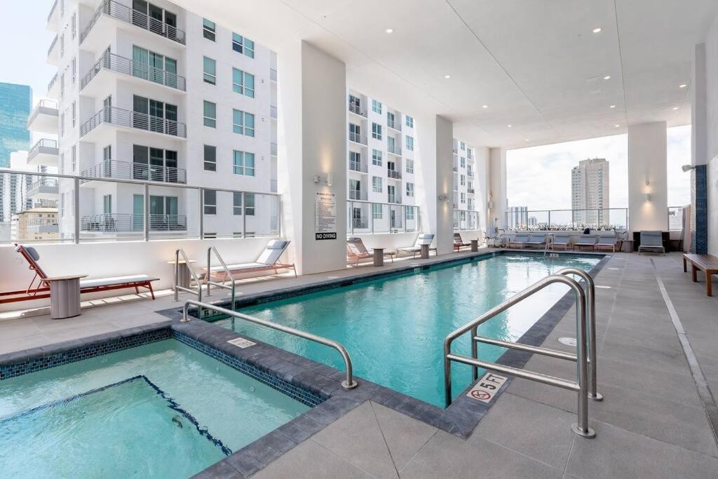 Amazing 2 Bedroom 30Th Floor Downtown Free Parking Miami Zewnętrze zdjęcie