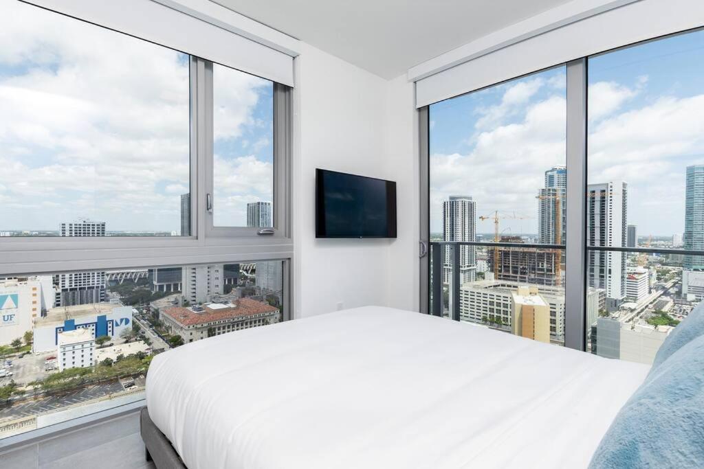 Amazing 2 Bedroom 30Th Floor Downtown Free Parking Miami Zewnętrze zdjęcie